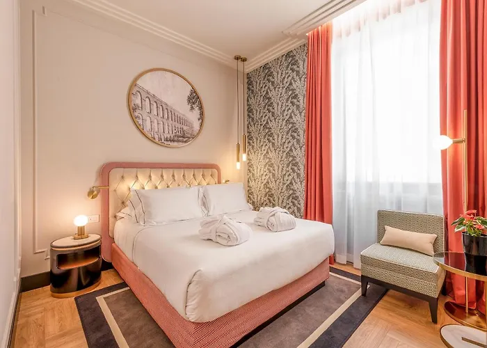 H10 Palazzo Galla Hotel 4*
