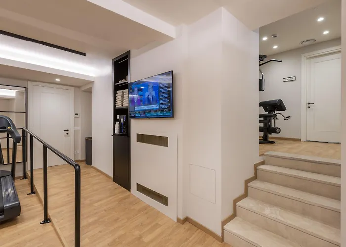 H10 Palazzo Galla Hotel 4*